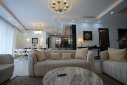 4 Bed Duplex Apartments + DSQ